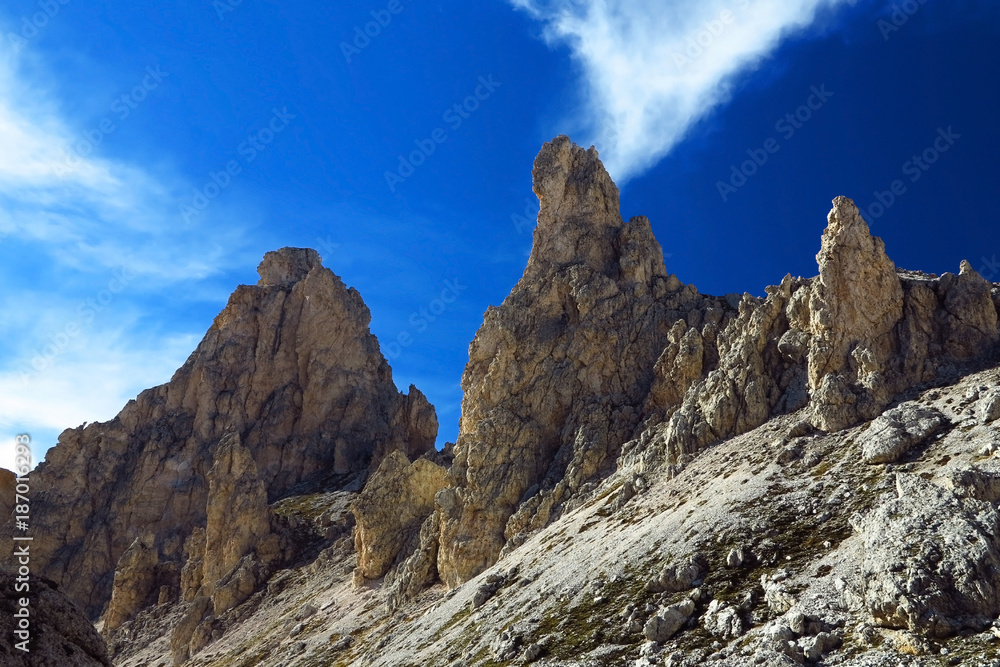 Die Cirspitzen (ladinisch: Pizes de Cir, italienisch: Gruppo del Cir, in der älteren deutschsprachigen Literatur findet man auch die Schreibweise Tschierspitzen) sind eine Berggruppe nördlich des Gröd