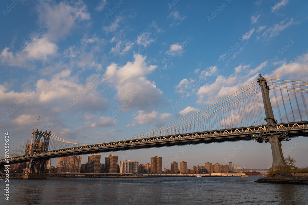 Obraz premium ニューヨークのマンハッタン・ブリッジ