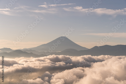 Fototapeta Naklejka Na Ścianę i Meble -  Mt.Fuji with sea of cloud in summer