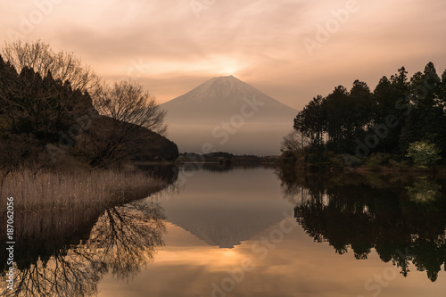 Mountain Fuji in sunrise time at Tanuki lake