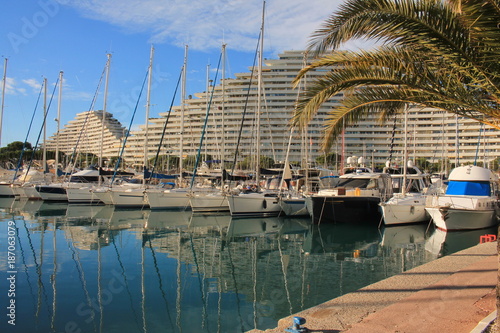 Tableau sur toile Marina Baie des Anges à Villeneuve Loubet, cote d'Azur, France
