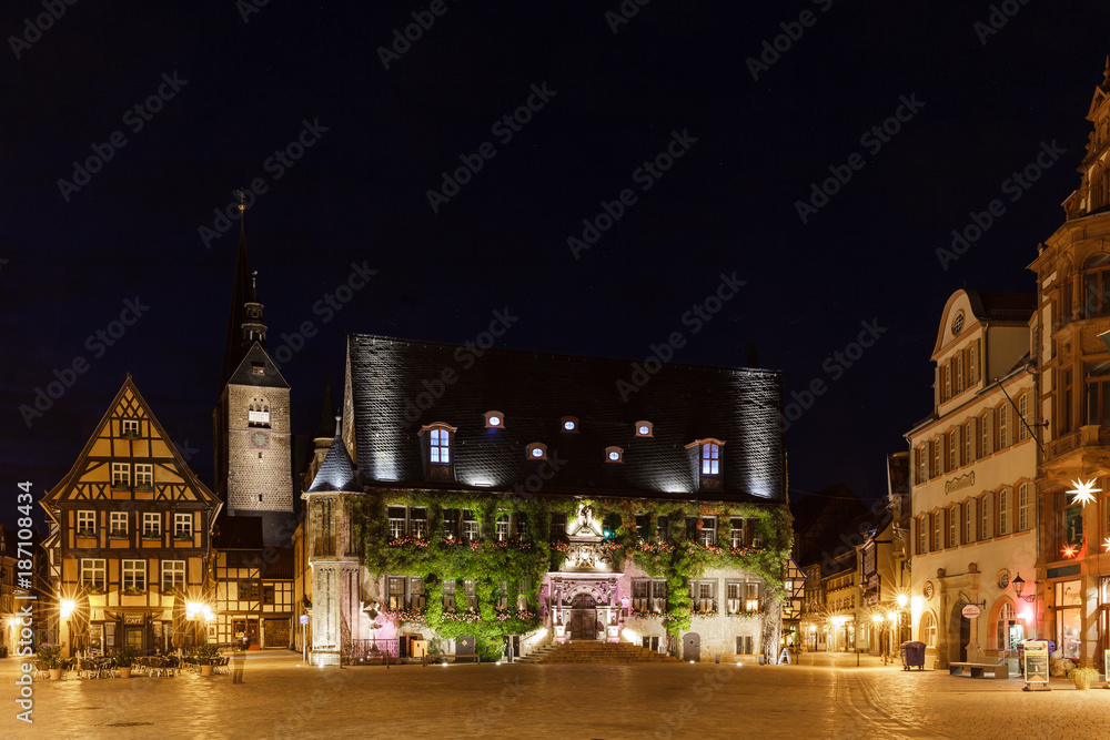 Weltkulturerbestadt Quedlinburg Bilder aus der historischen Stadt im Harz Quedlinburger Schloss Marktplatz mit Rathaus