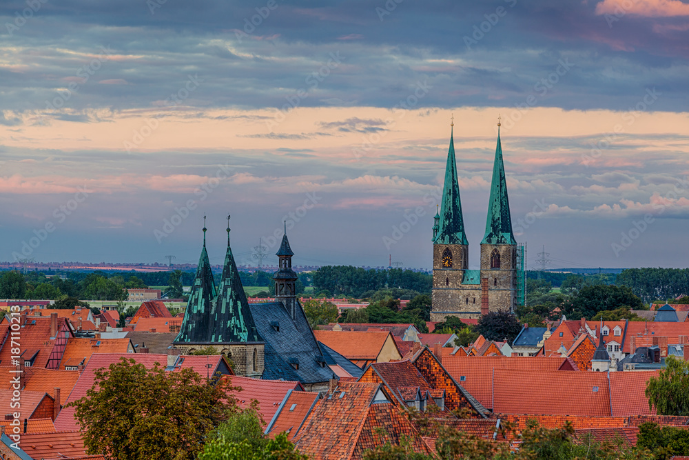 Weltkulturerbestadt Quedlinburg Bilder aus der historischen Stadt im Harz Quedlinburger Schloss Marktplatz mit Rathaus