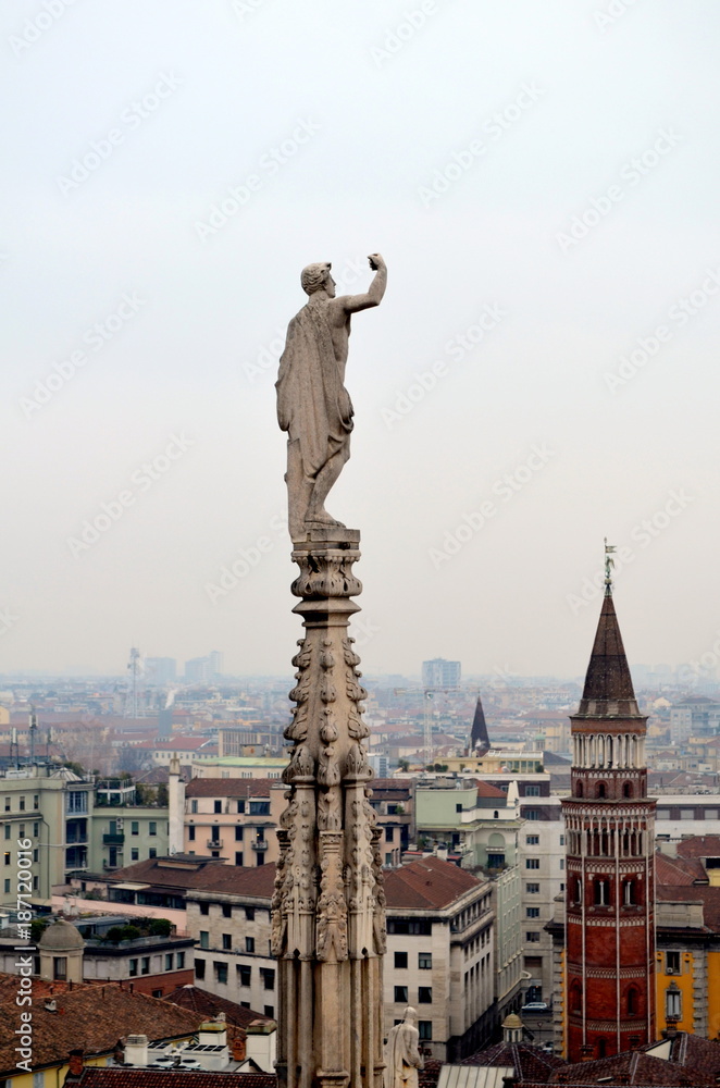 Blick vom Dom auf Mailand