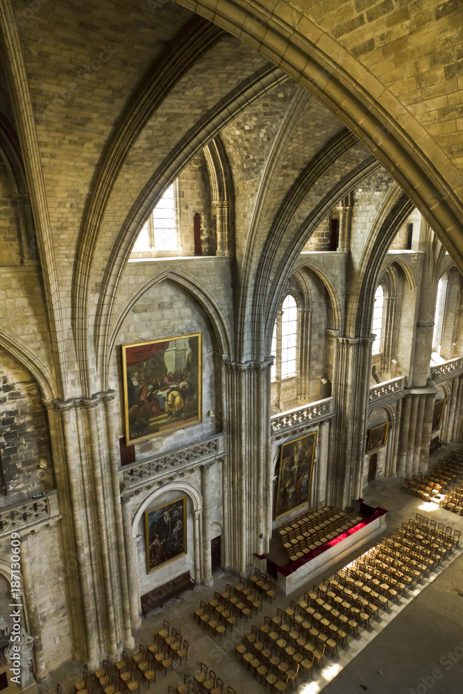 intérieur de la cathédrale Saint-André de Bordeaux