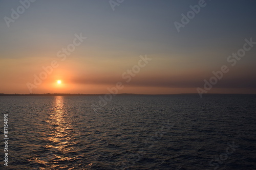 Magical sunset ocean © Bianca