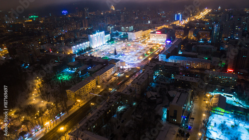 Fototapeta Naklejka Na Ścianę i Meble -  Khabarovsk's main square of Khabarovsk, Lenin Square . the view from the top. filmed with a drone