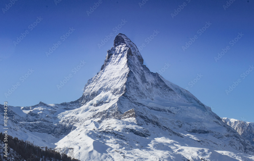 Zermatt Matterhorn sonnig Schnee