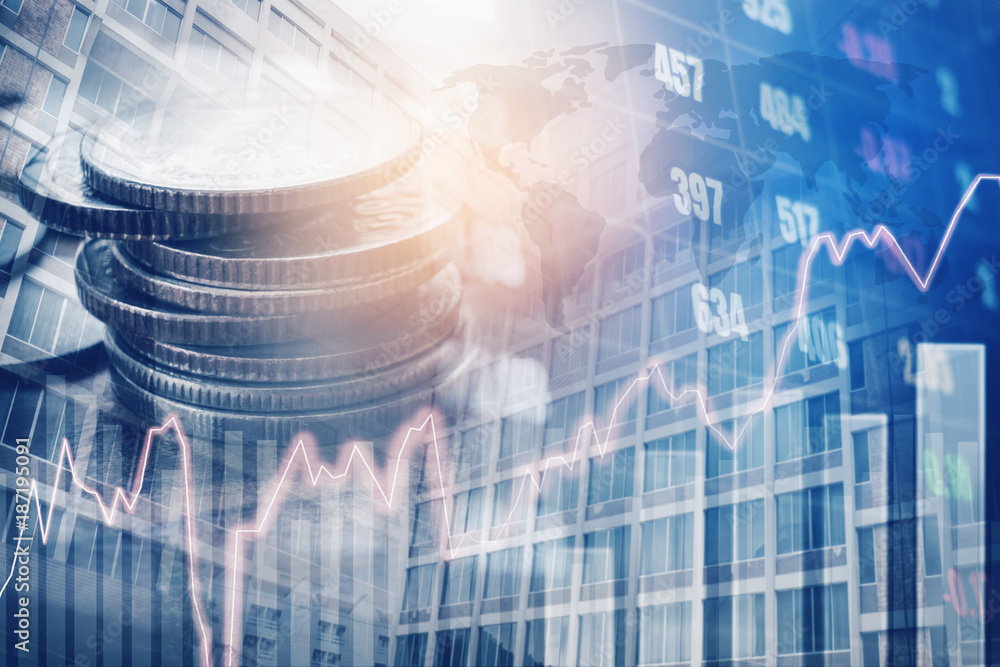 Obraz premium Graph on rows of coins for finance and banking on digital stock market financial exchange and Trading graph Double exposure city on the background