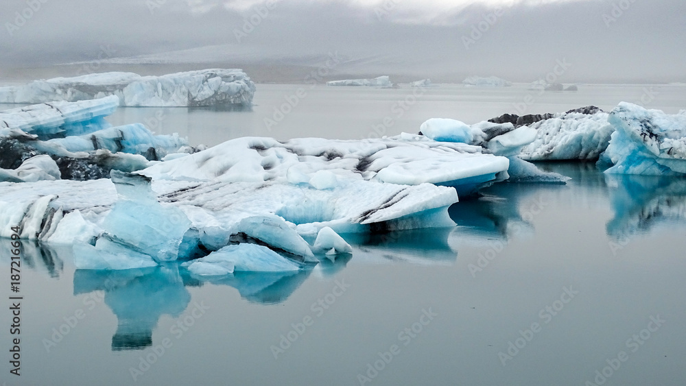Eisformationen auf dem Jökulsárlón - Island