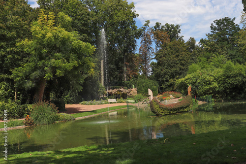 Vendée - Luçon - Jardin public Dumaine - Bassin photo