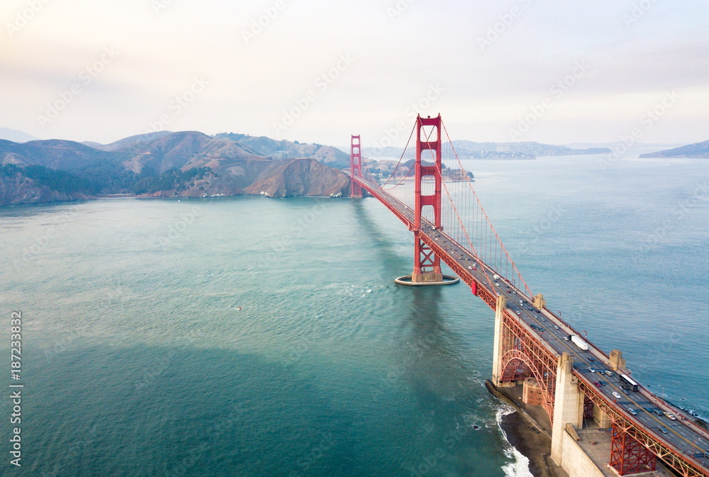 Fototapeta Widok z lotu ptaka na most Golden Gate