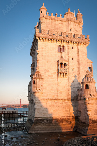 Obraz na płótnie Belém Tower (Torre de Belém) or the Tower of St Vincent is a fortified tower located in the civil parish of Santa Maria de Belém in the municipality of Lisbon, Portugal. w salonie