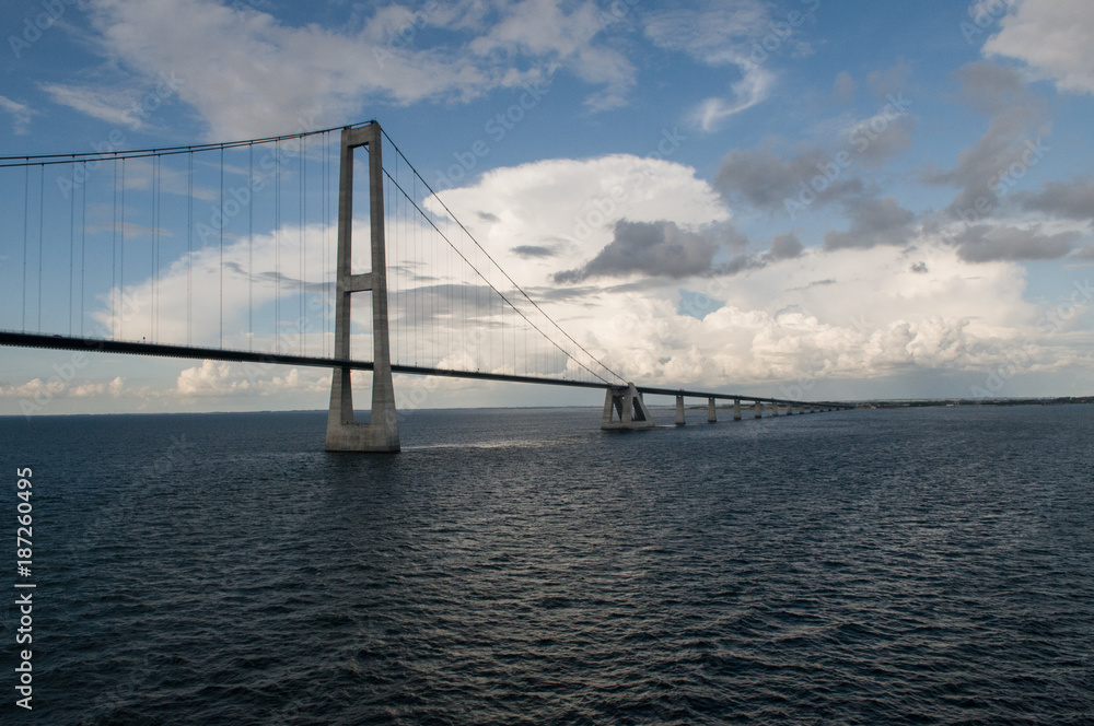 Öresundbrücke zwischen Dänemark und Schweden Öresundbrücke zwischen Dänemark und Schweden
