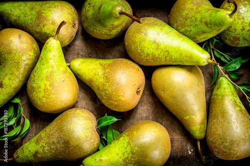 Ripe pears on an old tray.