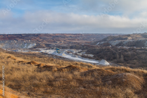 Kaolin quarry in the Zaporozhye region © Dmytro