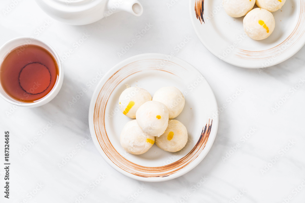 Chinese pastry cake Chinese pastry cake