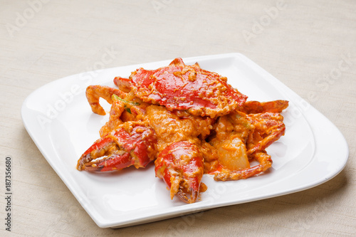 Fried crab with curry