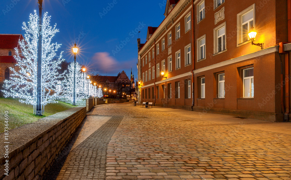 Fototapeta premium Tallinn. City street in Christmas illumination.
