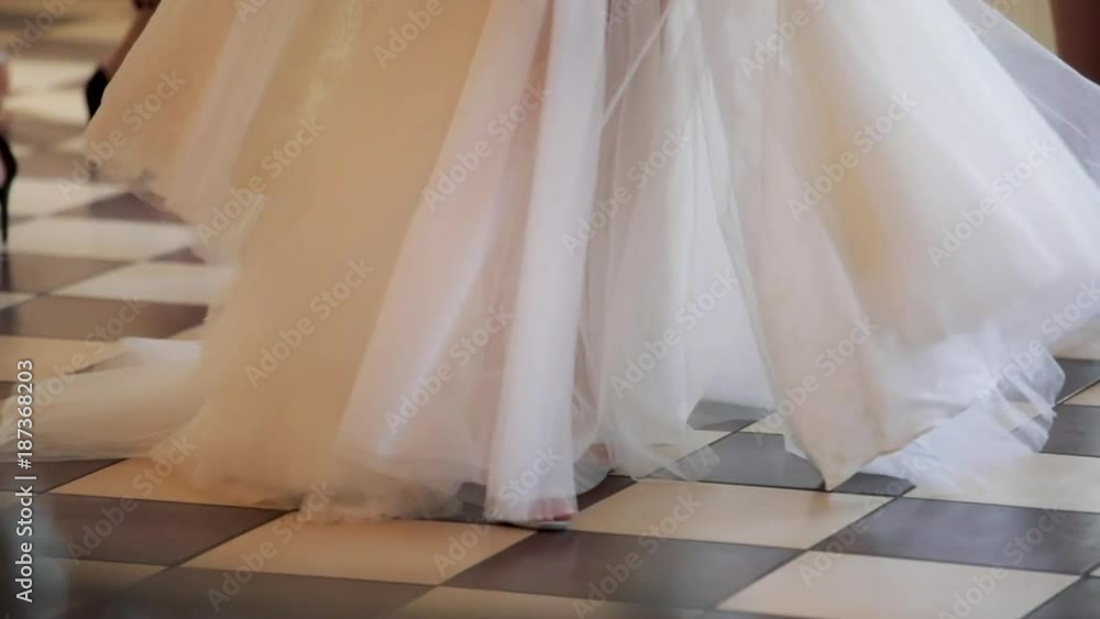 Bride's Dancing Legs Bride's Dancing Legs