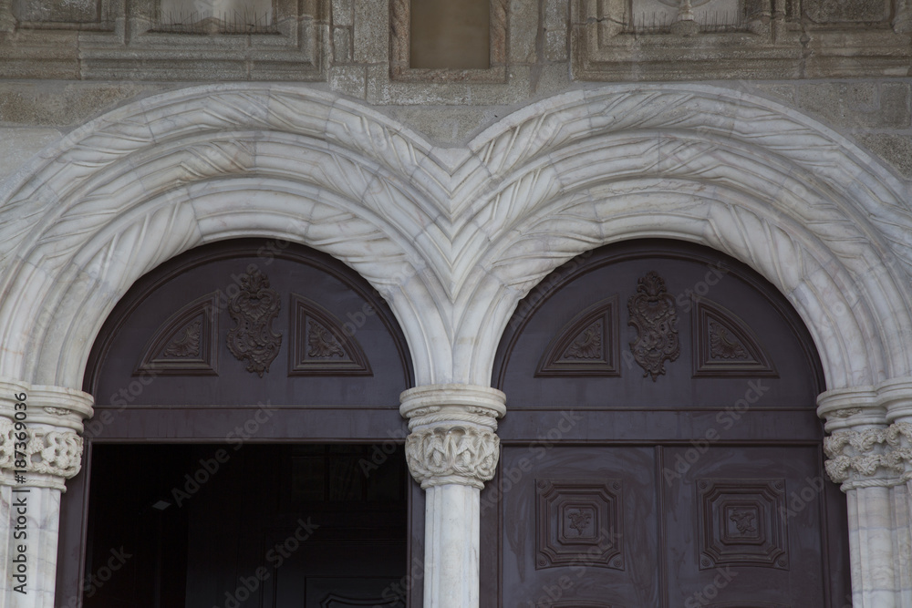 Naklejka premium Entrance at St Francis Church; Evora