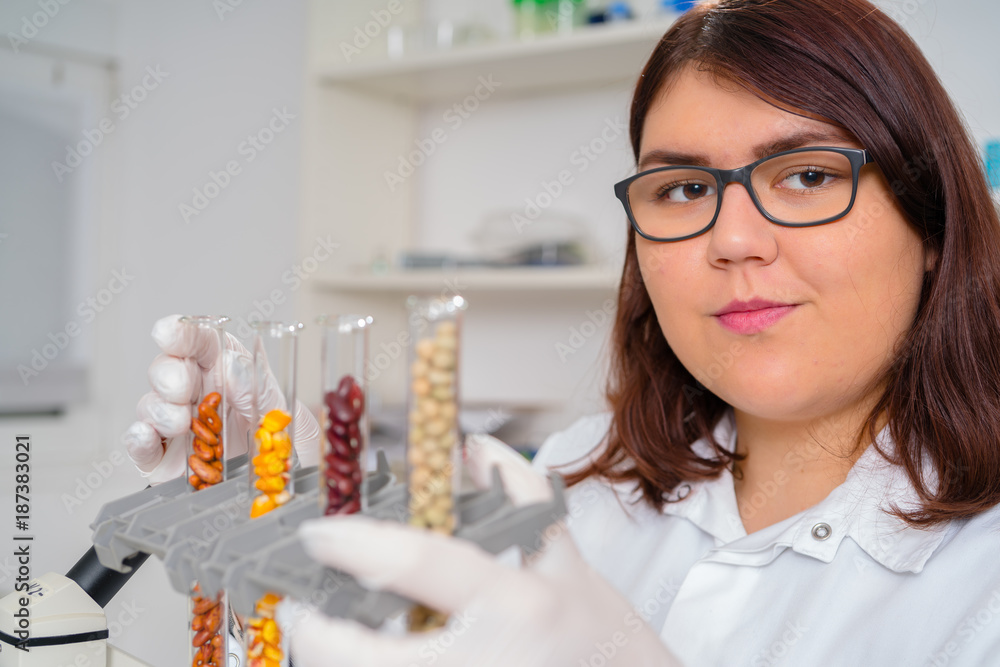 Laboratory assistant in the laboratory of of food quality Laboratory assistant in the laboratory of of food quality