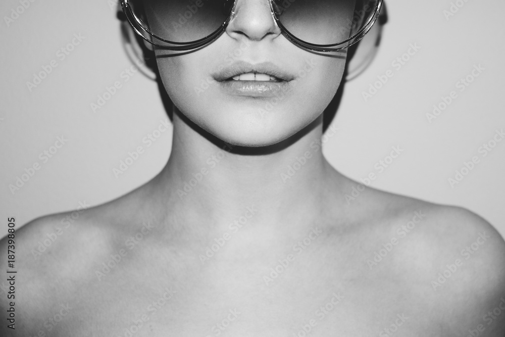 Nineteen Year Old Caucasian Woman With Sunglasses Nineteen Year Old Caucasian Woman With Sunglasses