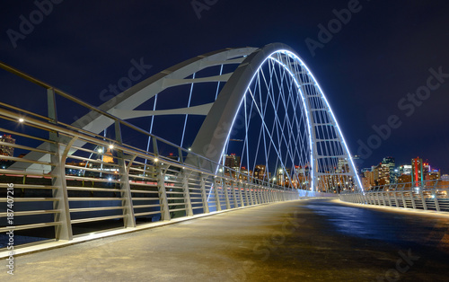 Fototapeta Naklejka Na Ścianę i Meble -  Walterdale bridge Edmonton