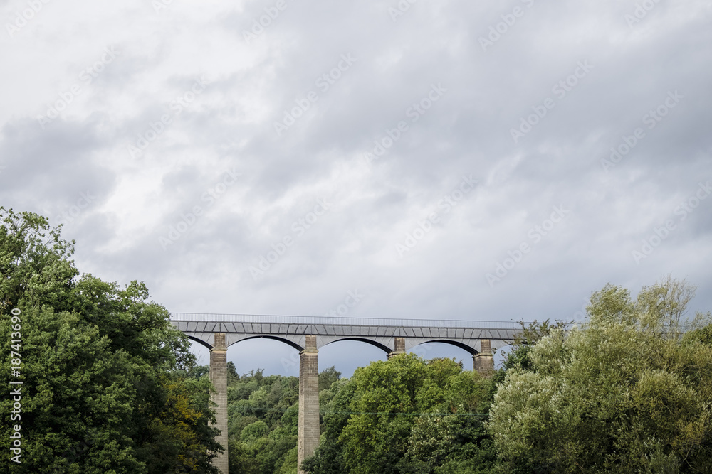 Llangollen Canal Pontcysyllte Aqueduct over the River Dee. Wales Llangollen Canal Pontcysyllte Aqueduct over the River Dee. Wales