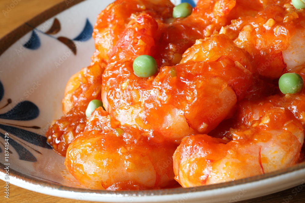 エビのチリソース　shrimps with chili sauce