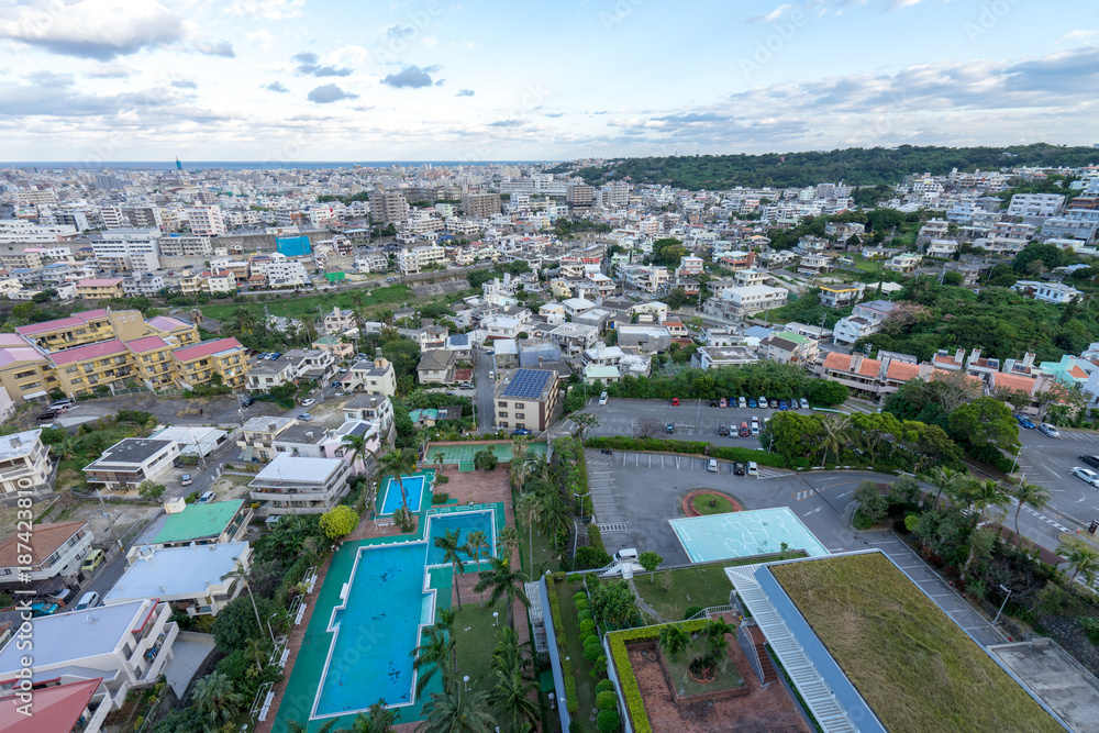 首里のホテルから見る那覇市街風景
