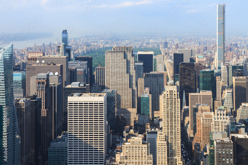 Panoramic view of Manhattan as seen from the Empire State Building observation deck