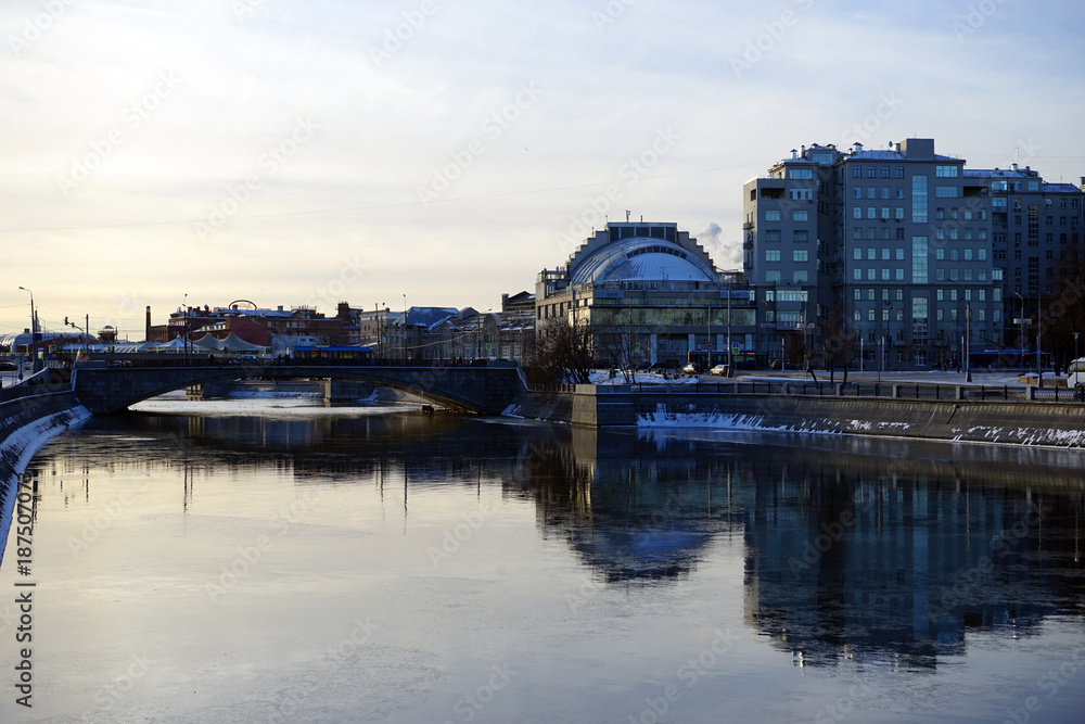 Moscow river near Udarnik cinema