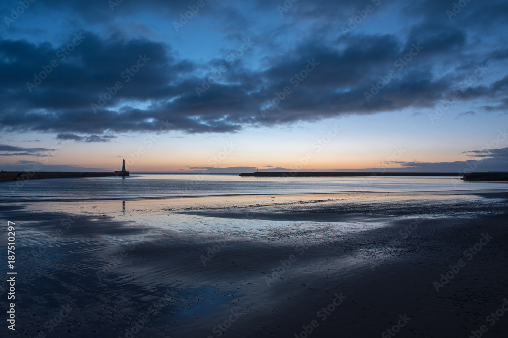 Obraz premium Roker beach at Sunrise