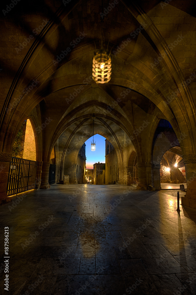 Obraz premium streets of the Knights in the old town of Rhodes
