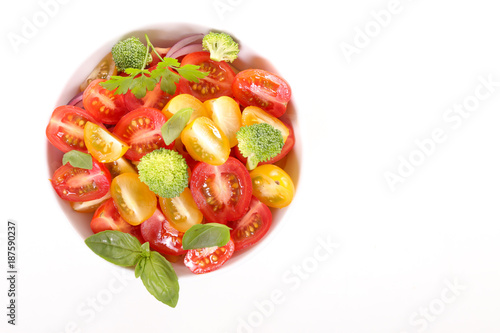 tomato salad with basil