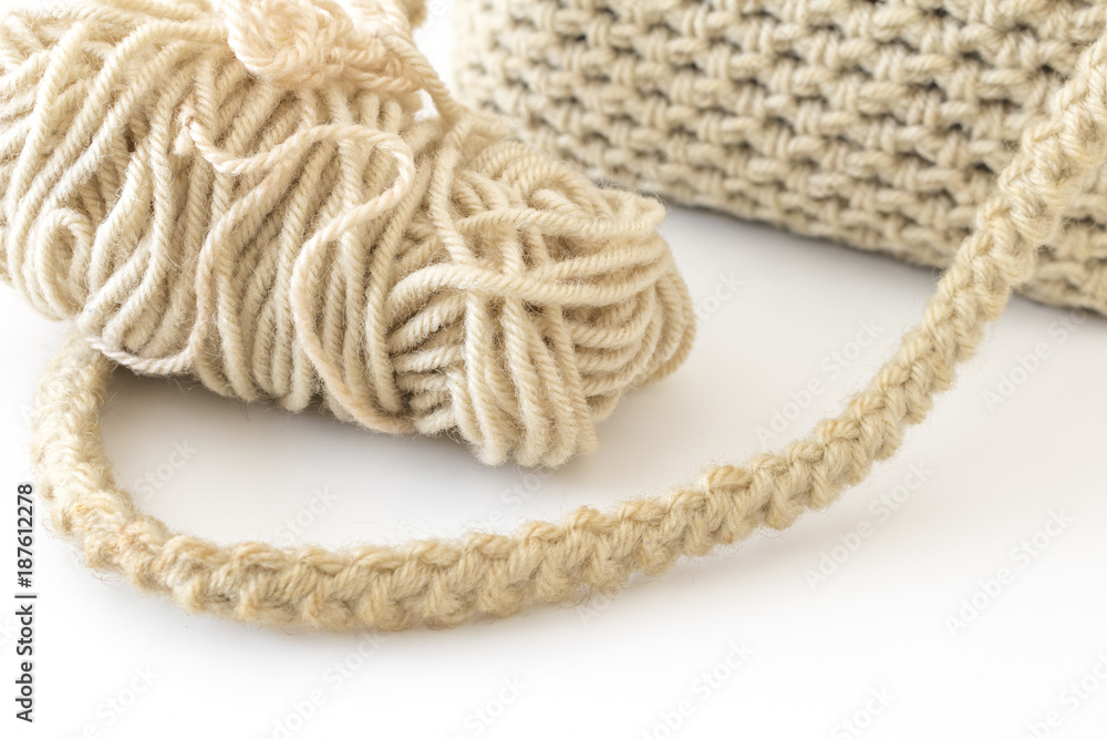 編み物　毛糸玉