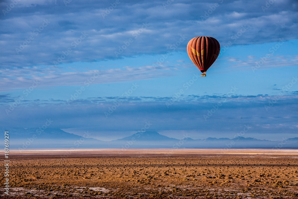 Obraz premium Ballon over Atacama