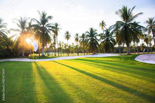 Slika na platnu Golfplatz im Abendlicht