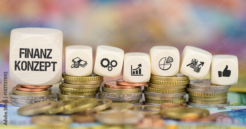 Finanzkonzept / Münzenstapel mit Symbole Finanzkonzept / Münzenstapel mit Symbole