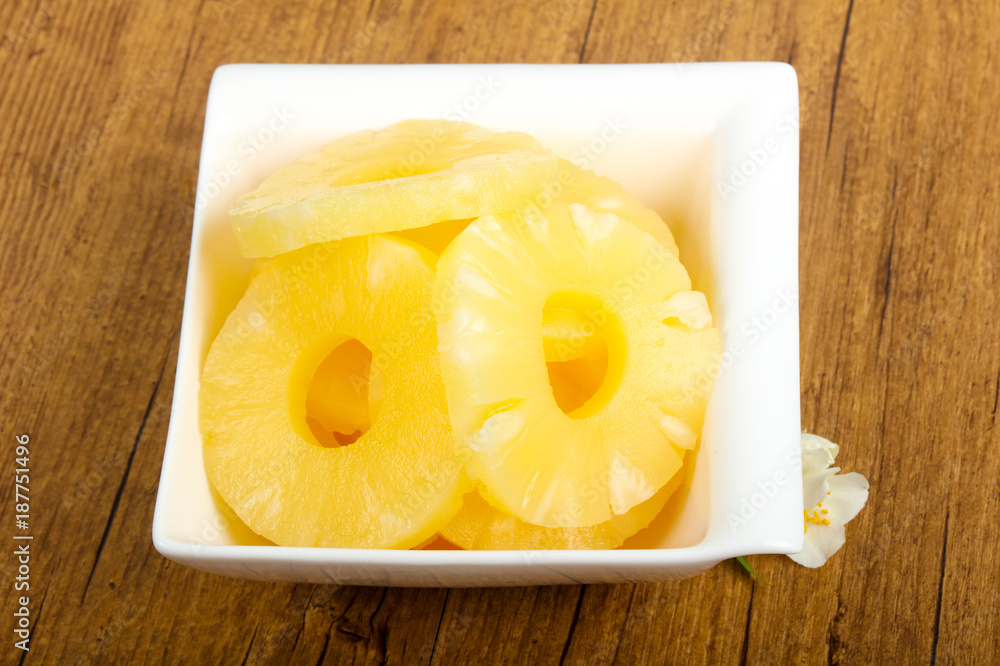 Canned pineapple Canned pineapple