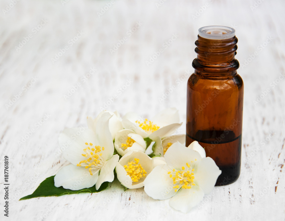 Massage oil with jasmine flowers Massage oil with jasmine flowers