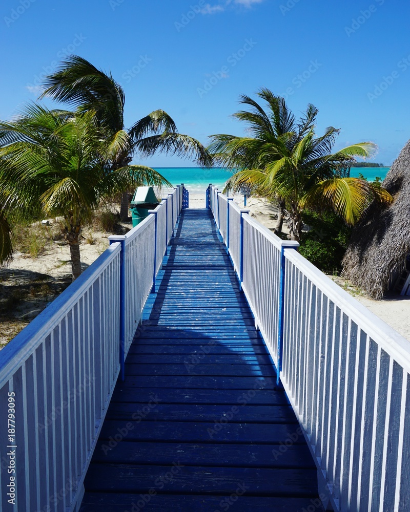 Steg auf Cayo Coco, Kuba, Karibik Steg auf Cayo Coco, Kuba, Karibik