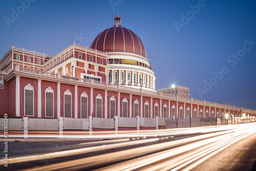 O edifício da nova Assembleia Nacional de Angola, Parlamento photo
