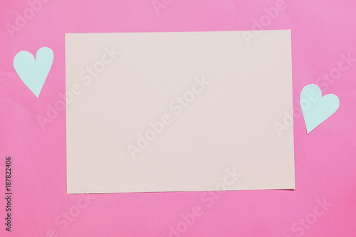 Paper pink background with empty notes. The concept of Valentine Day or bloggers. Flat Lay, top view © svetlanafoto