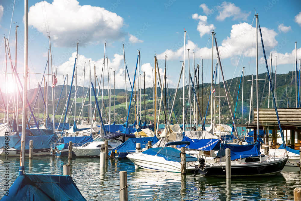 Obraz premium yachts at marina in the lake