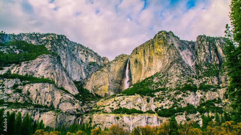 Time Lapse - Beautiful Clouds Moving Over Mountain Range in Yosemite National Park -4K Time Lapse - Beautiful Clouds Moving Over Mountain Range in Yosemite National Park -4K