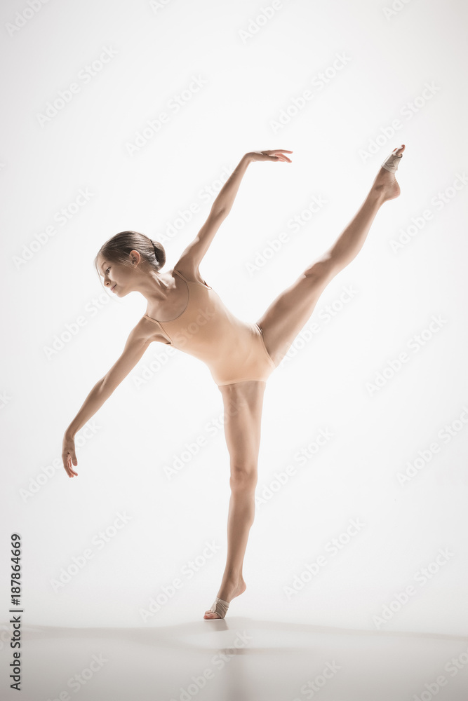 The teen modern ballet dancer