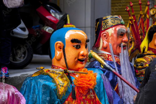 Chinese New Year, folk beliefs in Taiwan, the Lantern Festival temple parade, a huge god even,