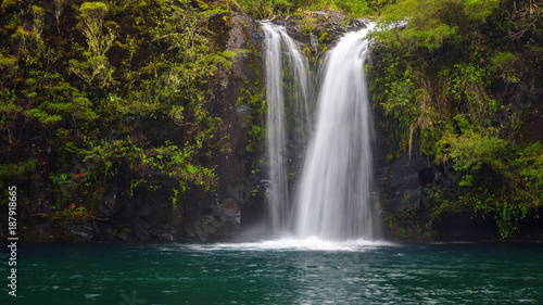 Fototapeta Naklejka Na Ścianę i Meble -  Waterfall of Petrohue river in the lakes region Chile, near Puerto Montt and Puerto Varas
